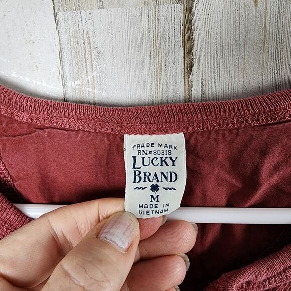 Lucky Brand Henley Top Rustic Red Size Medium - Picture 3 of 10